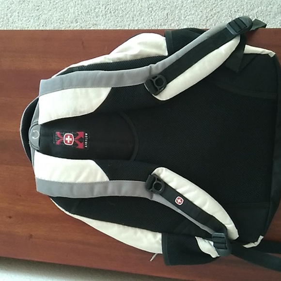 Swissgear backpack - Picture 4 of 6